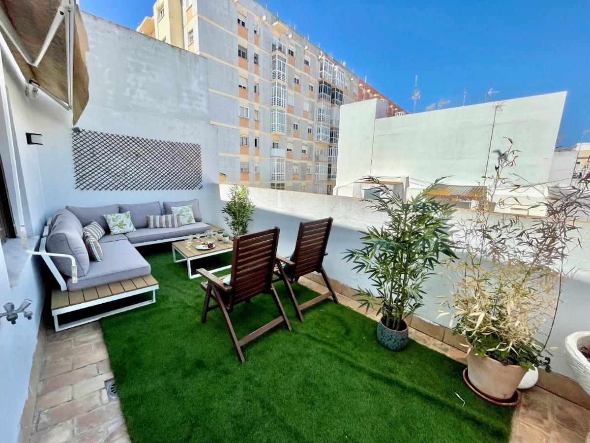 Gatu Premium Atico Caleta , Preferente Mayores De 25 Anos Y Familias Cádiz Exterior photo