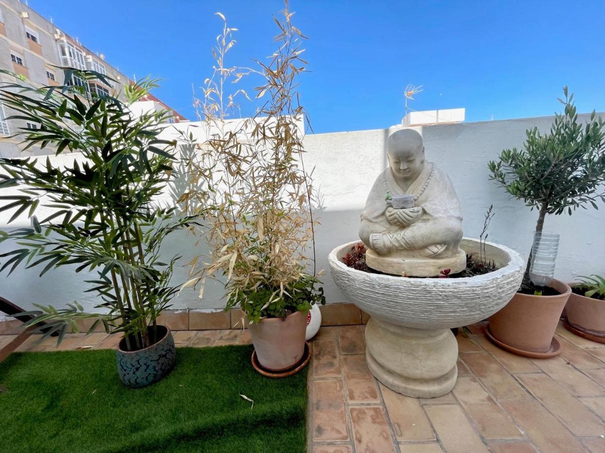 Gatu Premium Atico Caleta , Preferente Mayores De 25 Anos Y Familias Cádiz Exterior photo