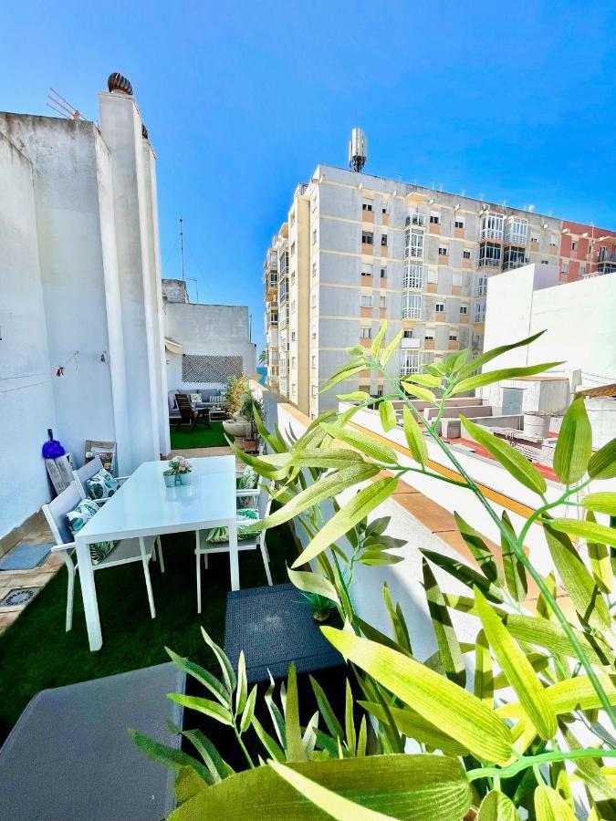 Gatu Premium Atico Caleta , Preferente Mayores De 25 Anos Y Familias Cádiz Exterior photo